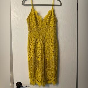Women’s lace dress, Size M, Beautiful sunflower yellow